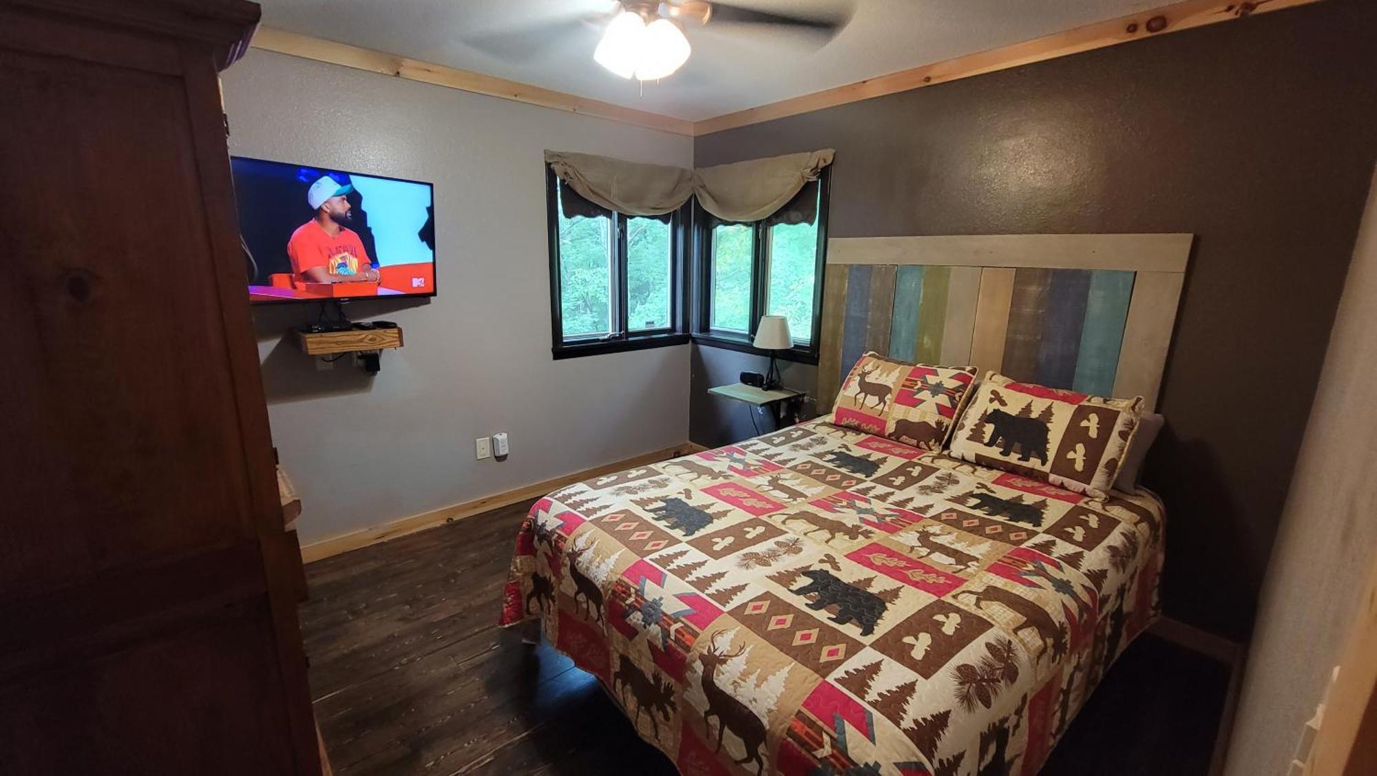 Villa Bear Necessities, Luxury 5Bd Mtn Views, Hot Tub, Many Bear Sightings Gatlinburg Esterno foto