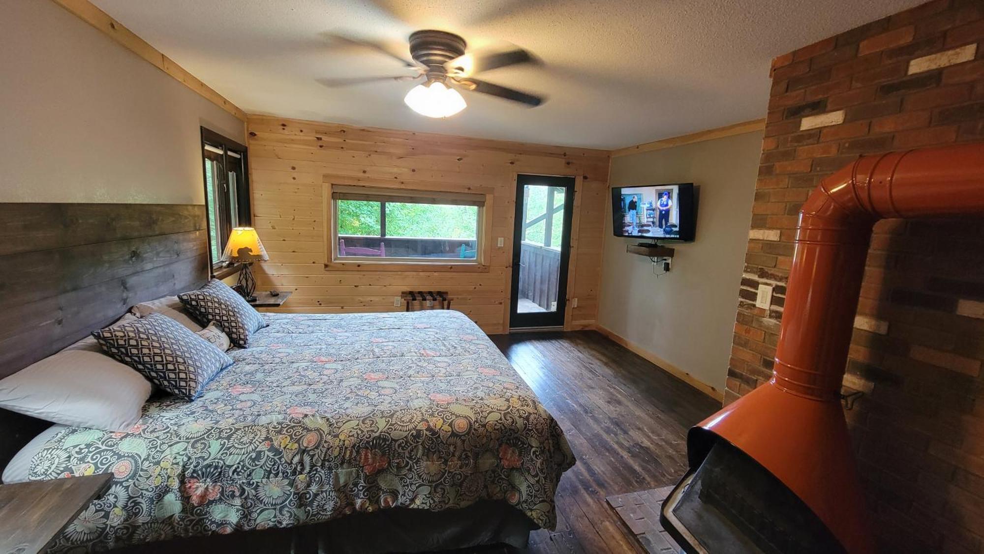 Villa Bear Necessities, Luxury 5Bd Mtn Views, Hot Tub, Many Bear Sightings Gatlinburg Esterno foto